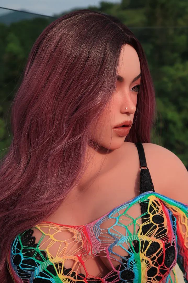 Ginny: Muñeca Sexual Híbrida Pelirroja de 155cm
